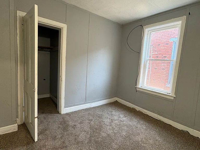 1716 Miller St — Photo 15