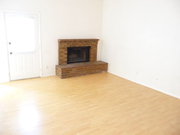 2nd image of 3769 Carlyle Dr APT 155