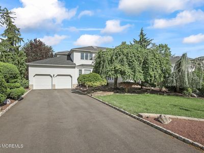 14 Country Oaks Drive, Manalapan, NJ, 07726