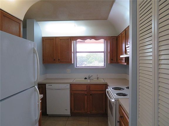 5th image of 11453 NW 39th Ct APT 312