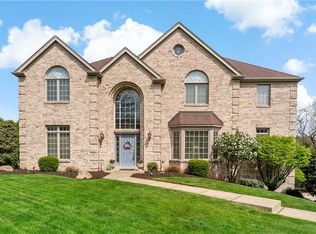 137 Bittersweet Cir, Venetia, PA 15367