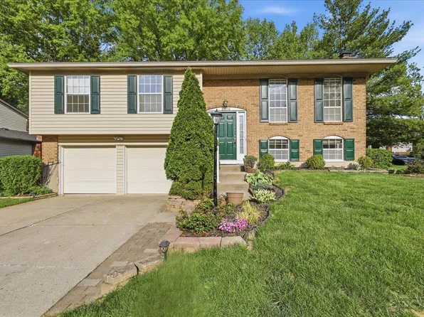 8854 Dover Dr, Maineville, OH 45039