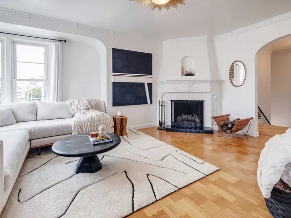2293 Greenwich St, San Francisco, CA 94123