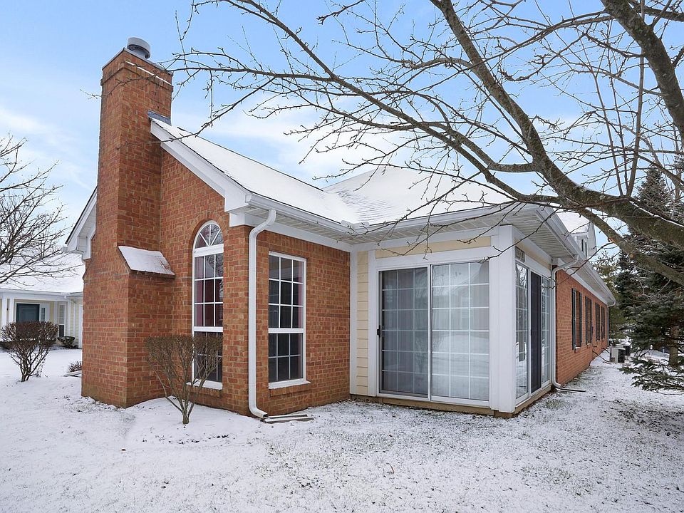 1st image of 64 Orchard Oak Dr