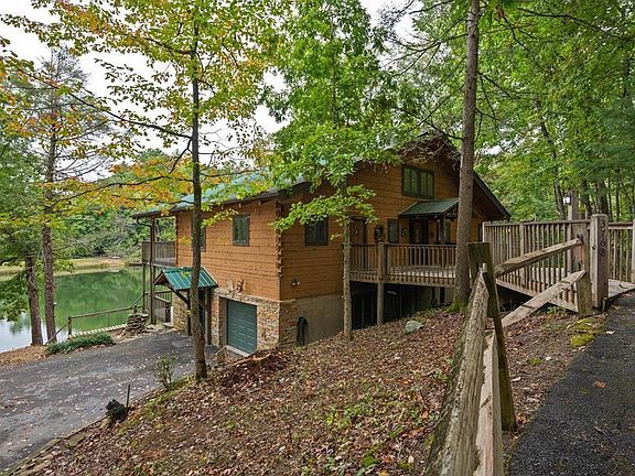 3rd image of 3768 Marian Lake Way