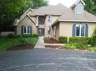 9817 Hunters Ln, Spring Grove, IL 60081