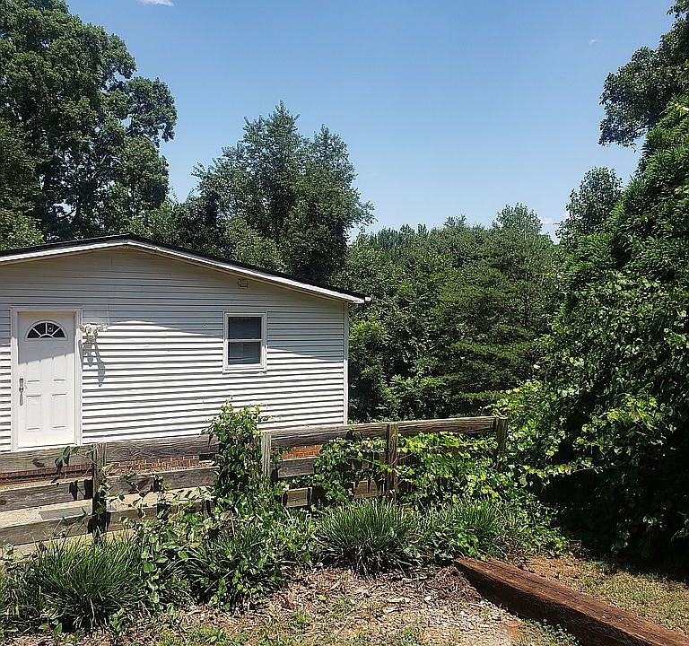 2nd image of 2144 Stove Dr