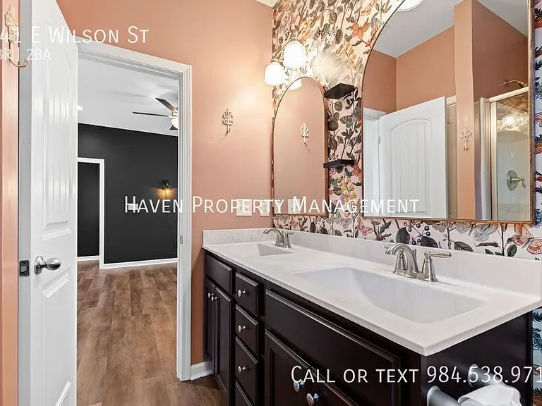 141 E Wilson St — Photo 14