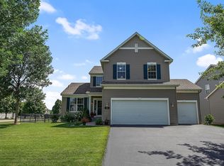742 Lake Ridge Dr, Woodbury, MN 55129