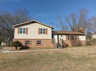 156 Meadowlark Dr, Harriman, TN 37748