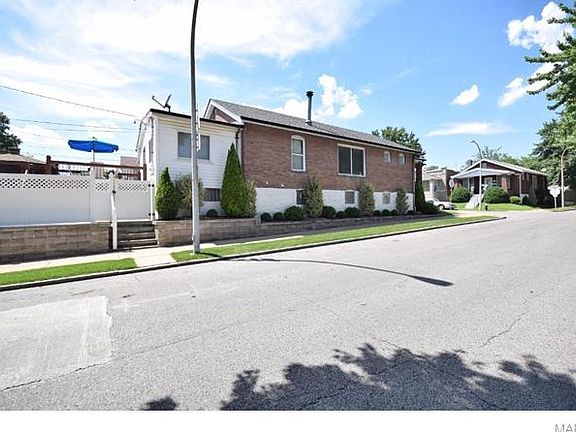 3rd image of 4400 Neosho St