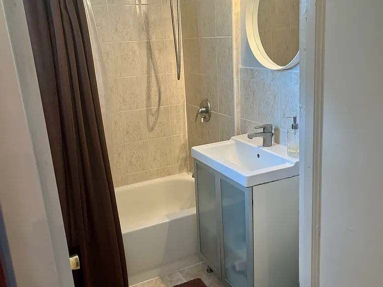 201-5 York St #2 — Photo 10