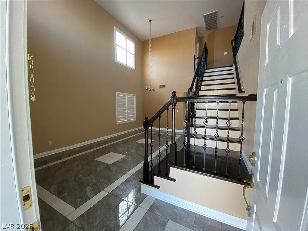 4 bed, 2.5 bath, 1786 sqft, $2,350 — Photo 4