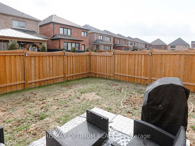 19 Banner Elk St — Photo 28
