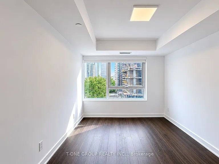 609 Sherbourne St #711 — Photo 14