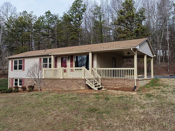 3rd image of 2361 Snakepath Rd