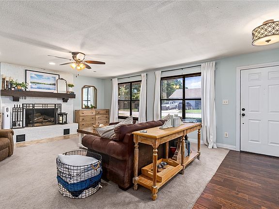4th image of 14026 Muirfield Dr