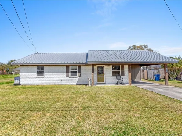 512 Ledoux St, Jennings, LA 70546