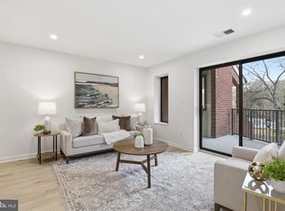 1020 N Stafford St APT 202, Arlington, VA