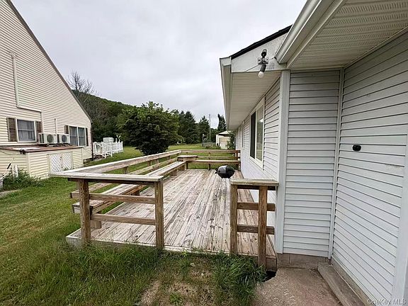 4th image of 12 Pine Drive