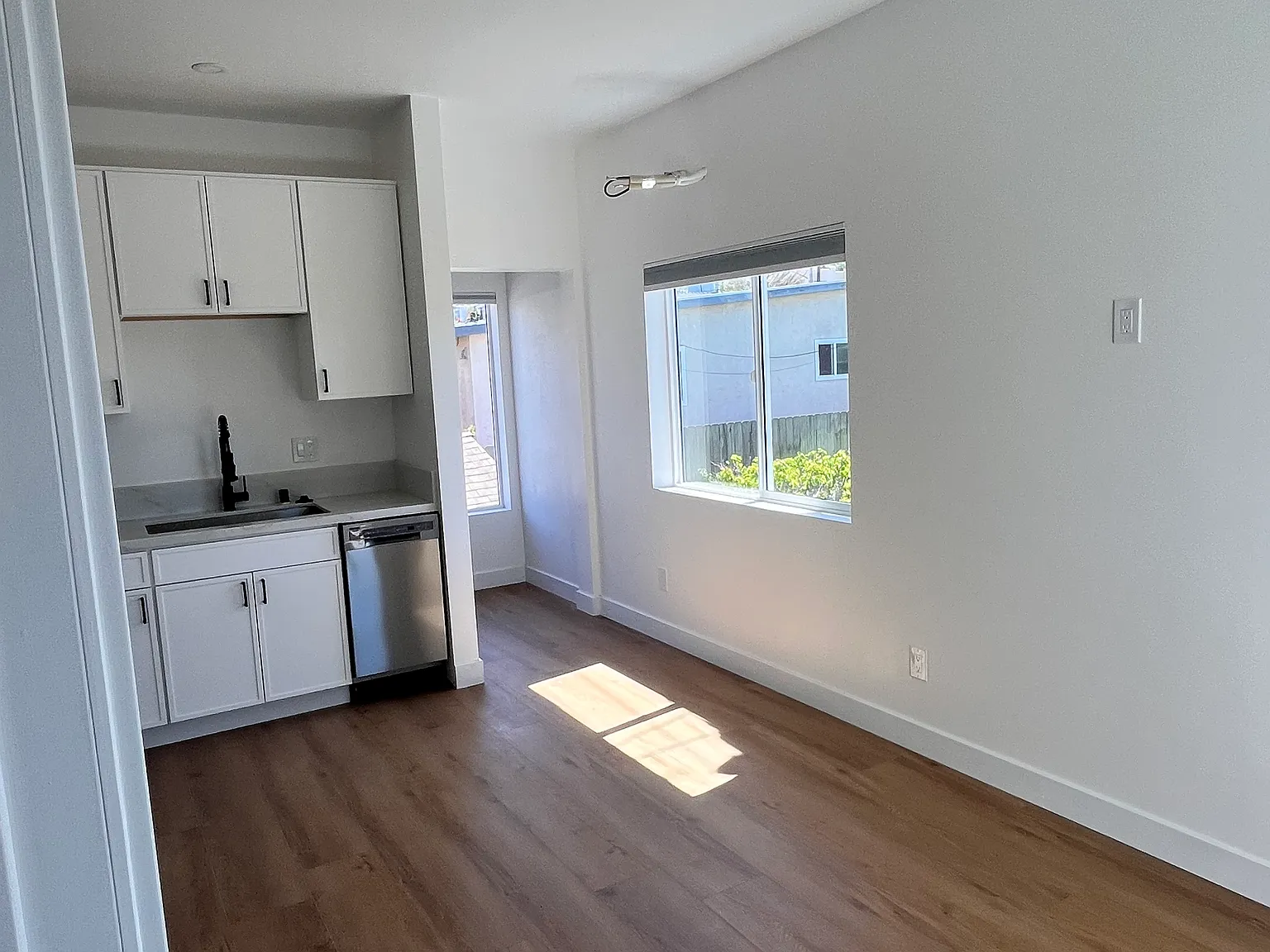 1 bed, 600 sqft, $2,795 — Photo 2