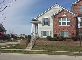 4707 Farmington Dr, Lindenhurst, IL 60046