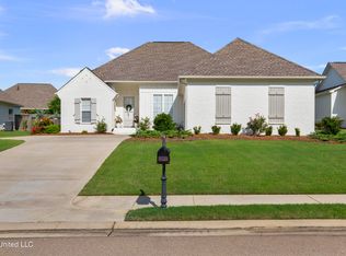 130 Hampton Ln, Madison, MS 39110