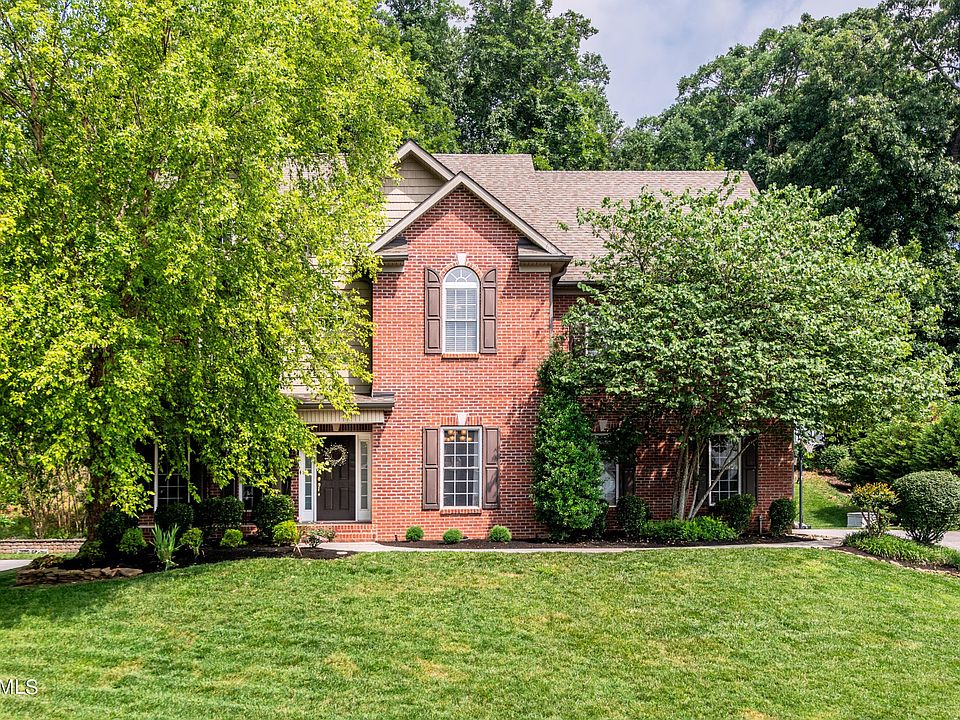 1st image of 223 Brooke Valley Blvd