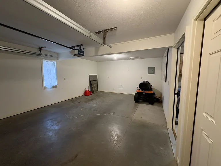 690 Terrace Lake Rd — Photo 61