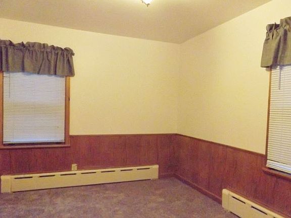 5th image of 506 Amber St