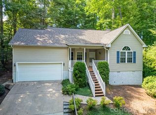 61 Autumn Glen Ct, Brevard, NC 28712