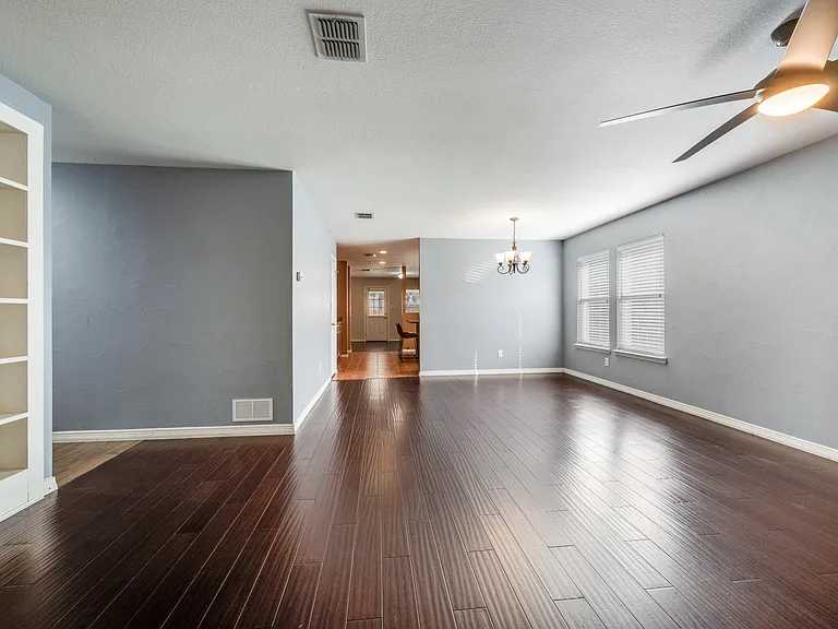 6504 Corral Ln — Photo 24