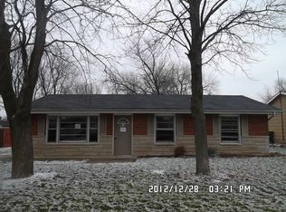 310 Arrowhead Dr, Shorewood, IL
