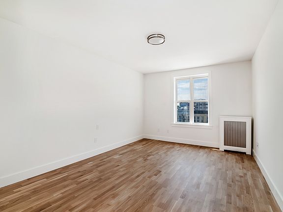 5th image of 1153-1159 President St #4E