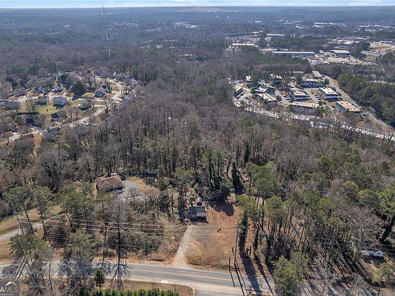 5th image of 3095 Rainbow Dr