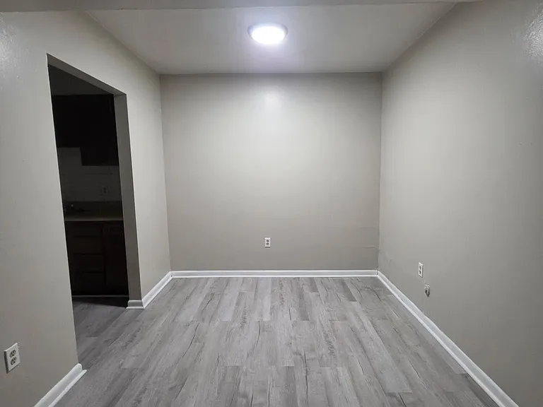 734 Townside Rd SW #12 — Photo 12