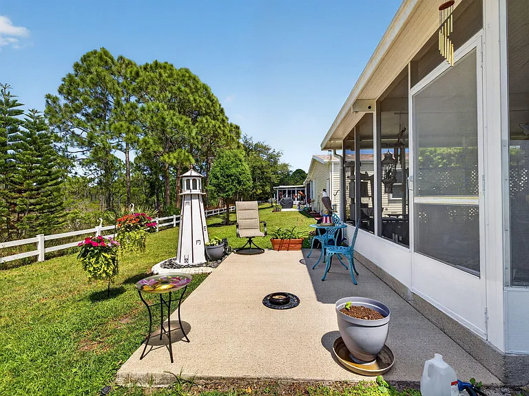 2820 Eagles Nest Way — Photo 32