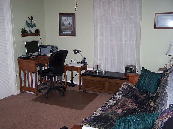 3rd image of 529 Bellehurst Dr