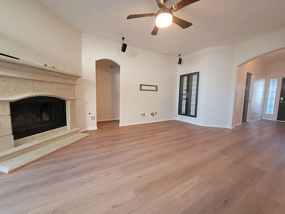 4th image of 18519 Windy Village Ln