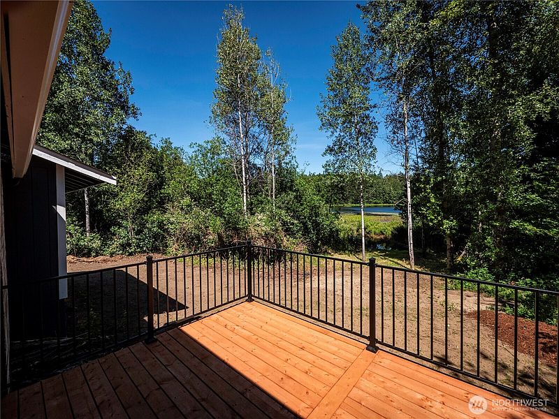 3rd image of 4742 Ruddell Road SE