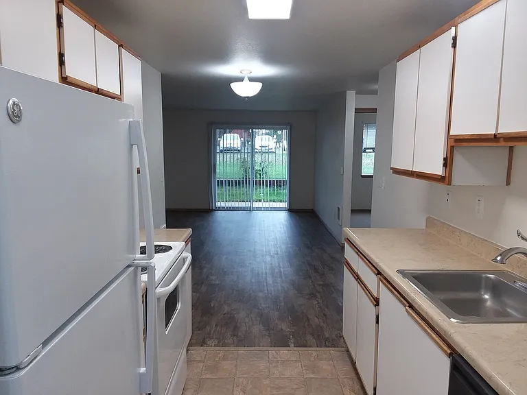 Cascade Village Estacada — Photo 33
