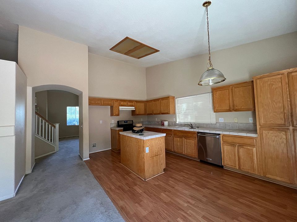 1st image of 1536 Venice Cir