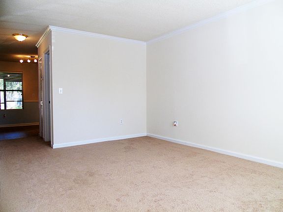 4th image of 6290 Brandt St #1C