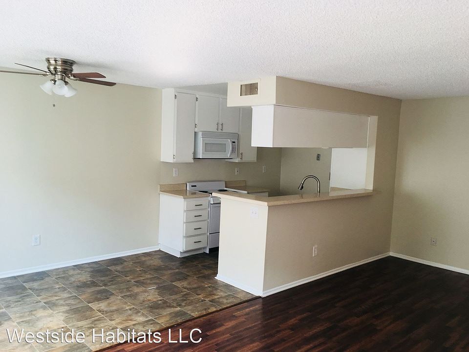 1st image of 25016 Walnut St APT 18