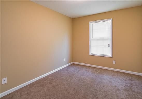 5th image of 1714 Thistlewood Dr APT A