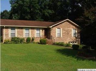 1926 Charlotte Cir, Fultondale, AL 35068
