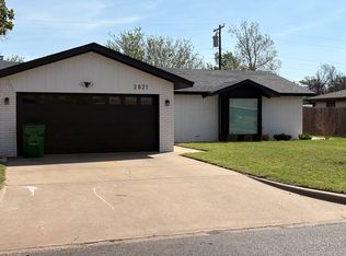 2821 Tolar St, Vernon, TX 76384