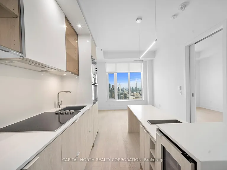 11 Yorkville Ave #5908 — Photo 15