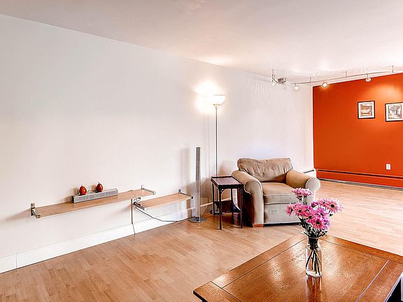 5th image of 740 N Pearl St APT 301