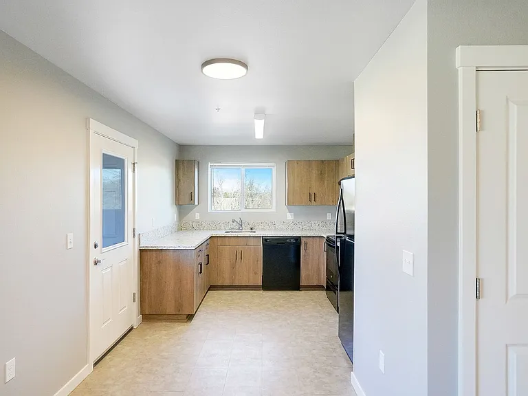 354 S 8th St #20 — Photo 20